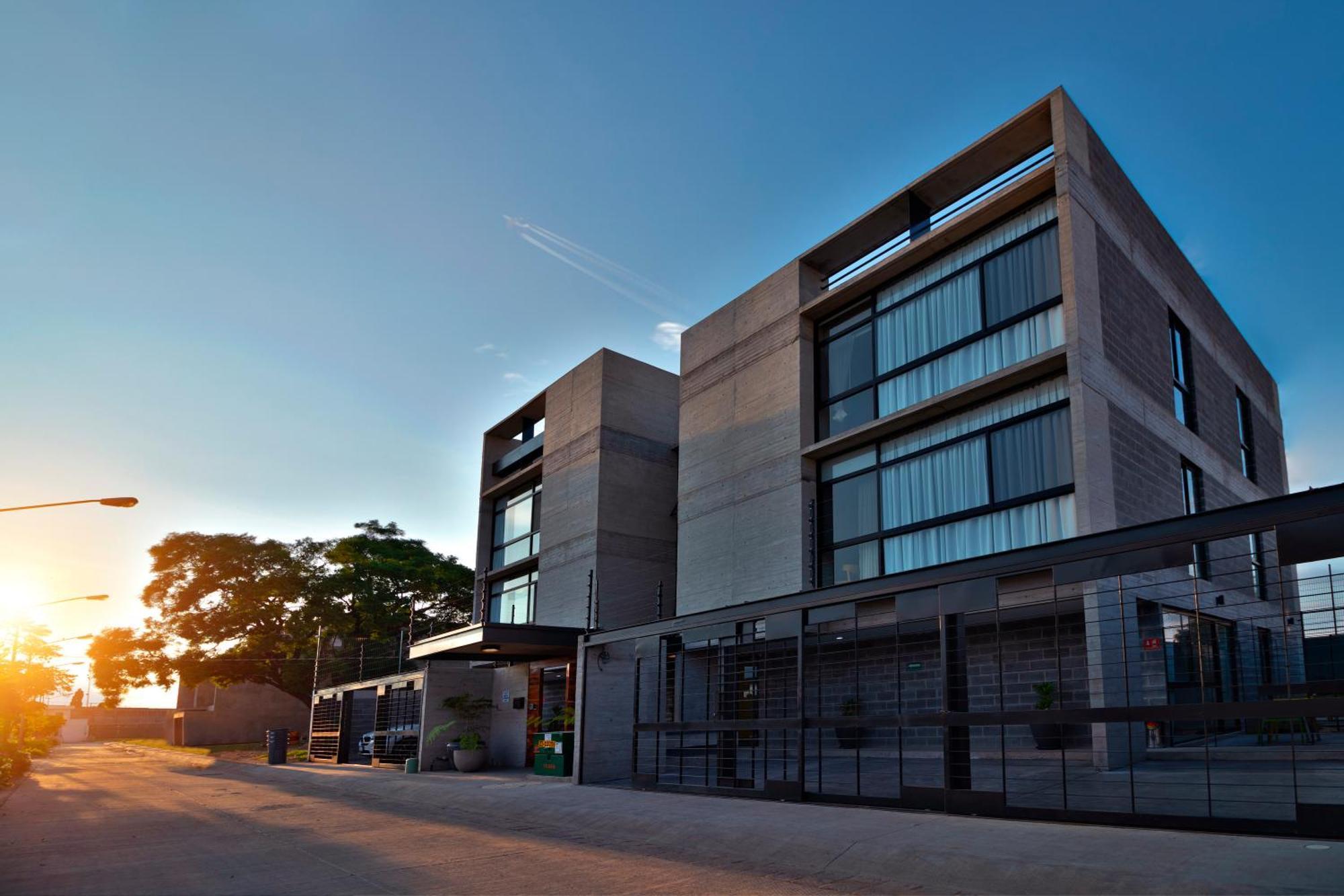Апарт отель Arboleda 5 Luxury Lofts Силао Экстерьер фото